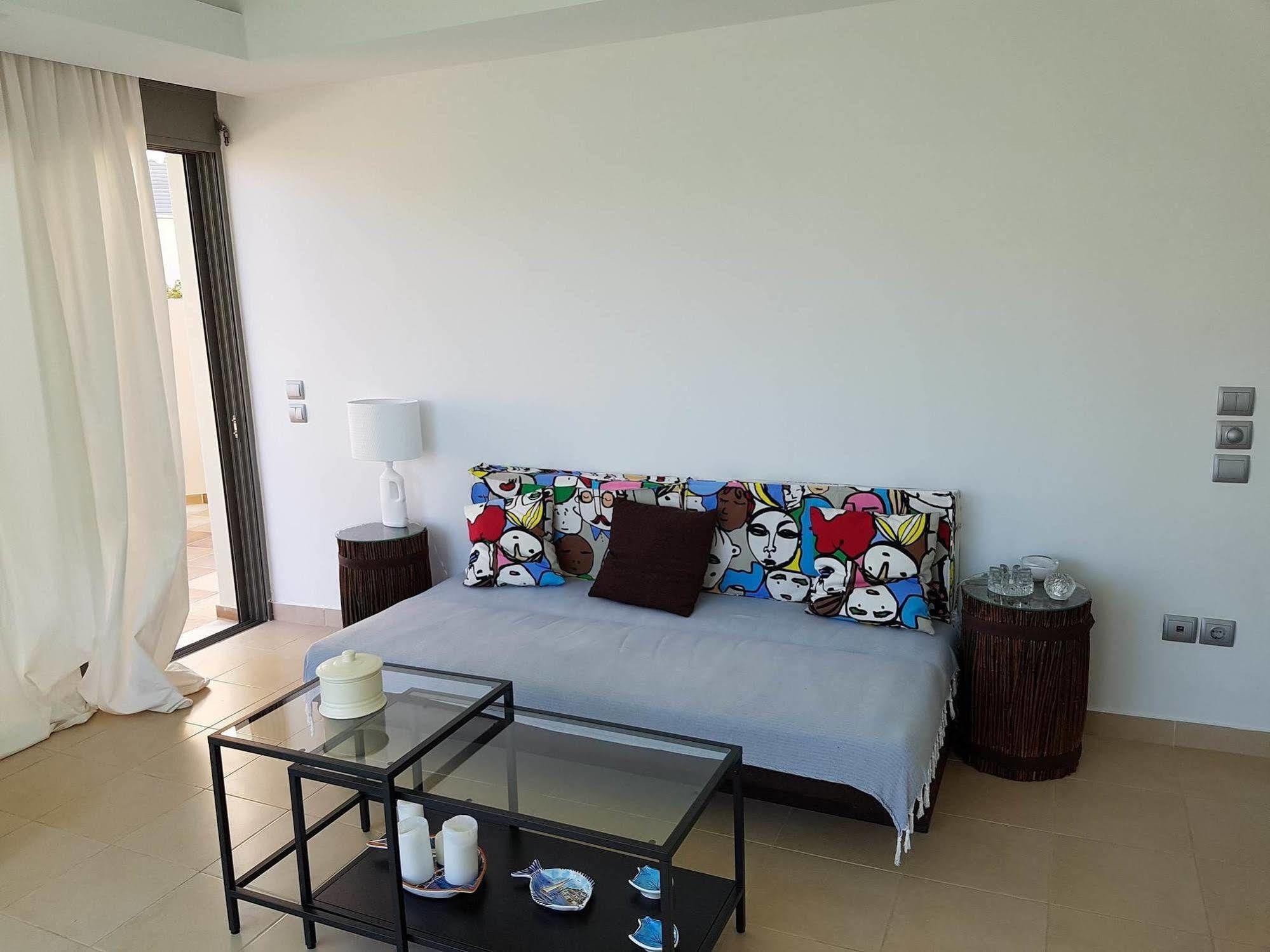 Rvg Rania House With Pool Apartman Pórto Héli Kültér fotó